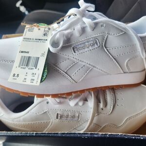 Women's reebok classics